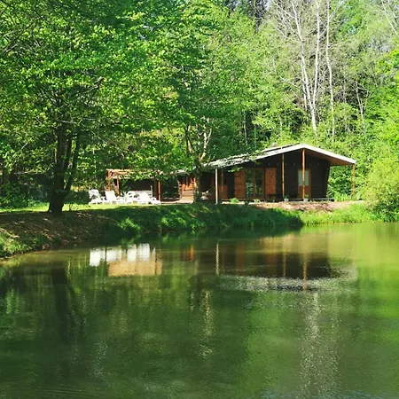 - Avec Etang